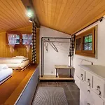 Charming Little For 6 People & Free Lockers 샬레
