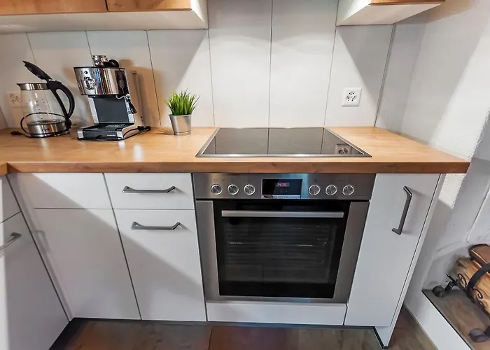 Charming Little For 6 People & Free Lockers *