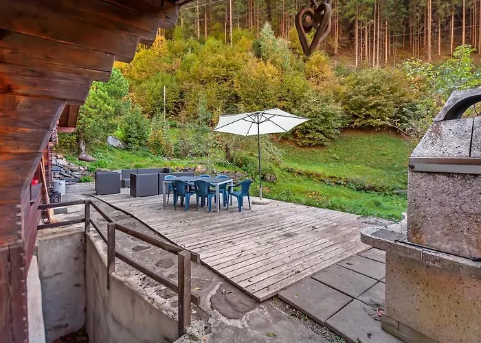 Chalet Charming Little For 6 People & Free Lockers