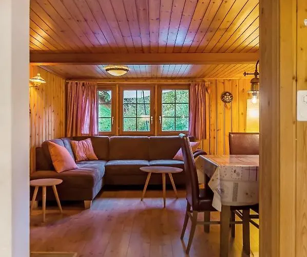 Chalet Charming Little For 6 People & Free Lockers Grindelwald