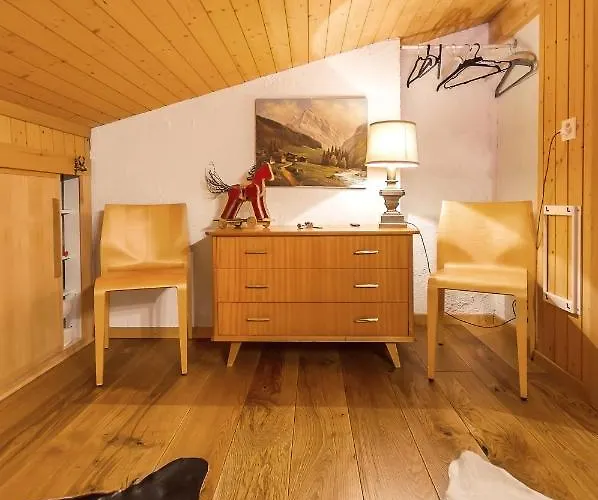 Chalet Charming Little For 6 People & Free Lockers *